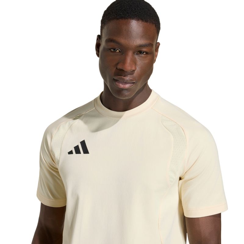 Men's adidas Tiro 26 Travel Yellow T-Shirt KY6134