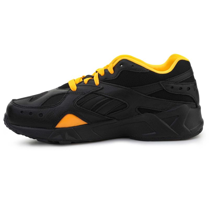 Reebok x Gigi Hadid AZTREK W AZDV6514 shoes Footwear/Lifestyle Reebok