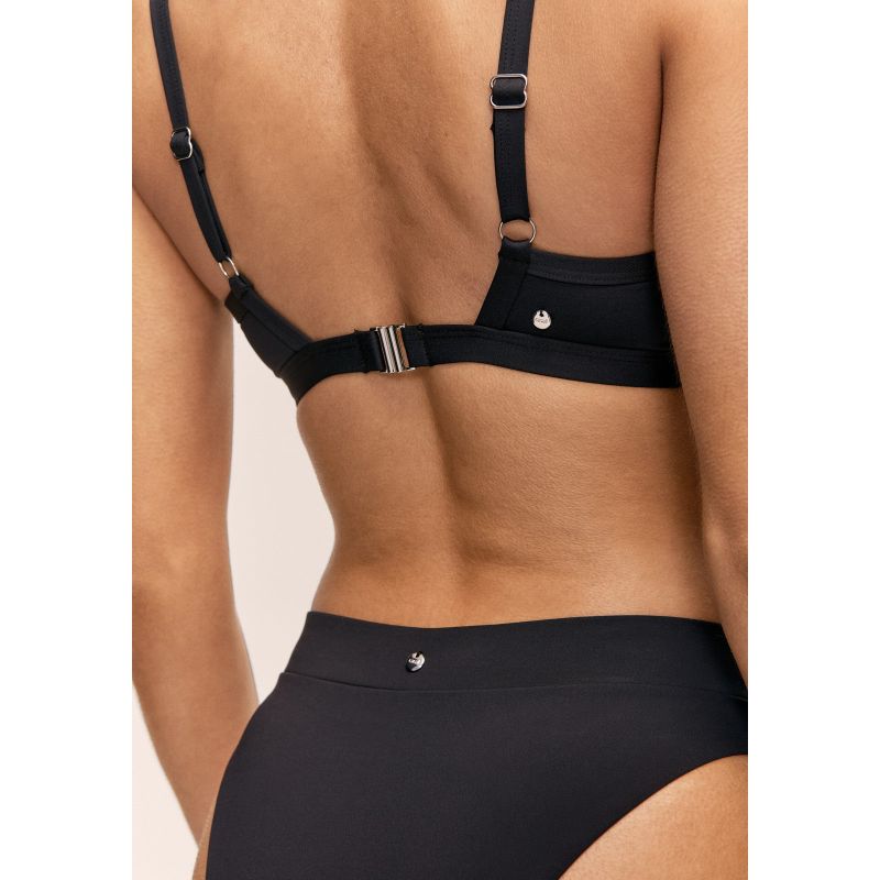CASALL Overlap Bikini Top Black