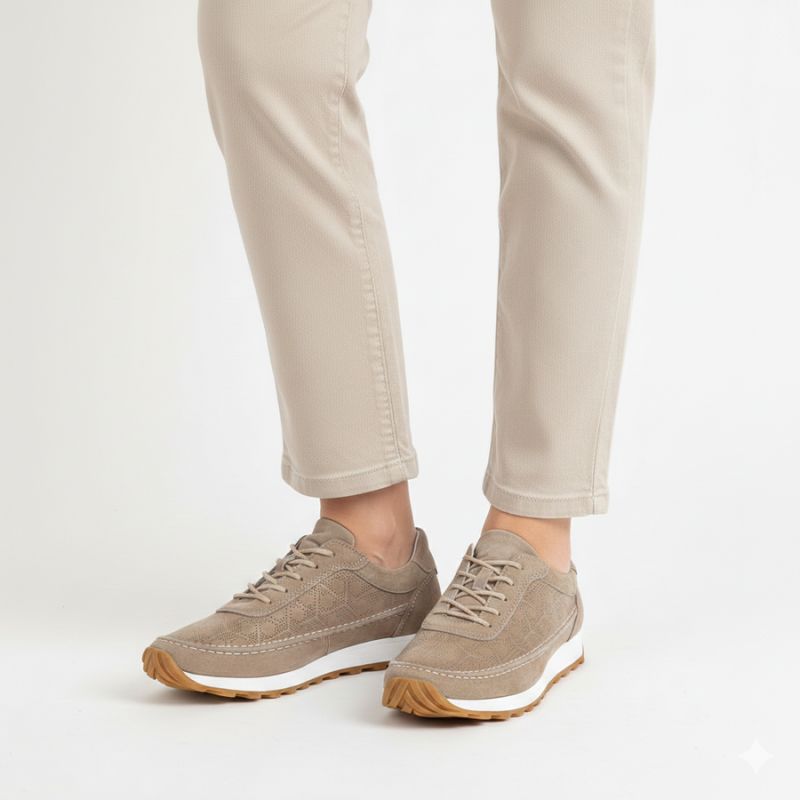 Women's leather suede shoes, light brown, Sergio Leone SP001 To be categorized Your Sports Performance