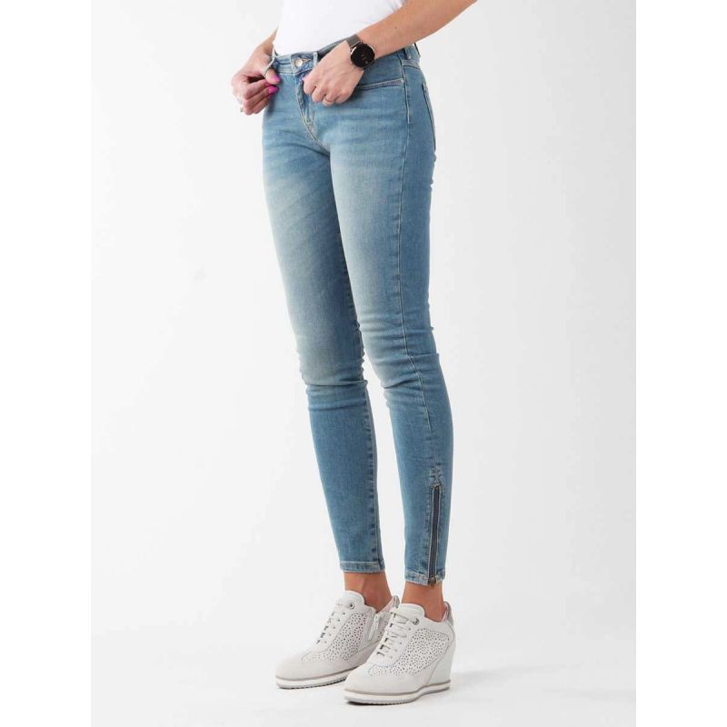 Wrangler Skylark W27F4072F jeans Clothing/Lifestyle/Trousers, shorts/Wrangler Your Sports Performance