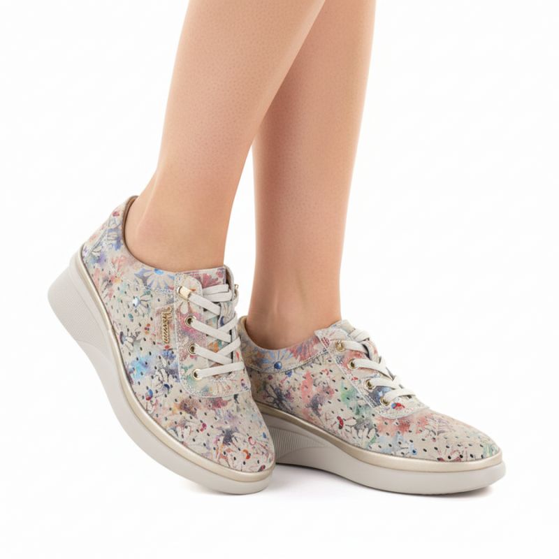Women's leather openwork wedge shoes, beige, Vinceza 79603 To be categorized Your Sports Performance