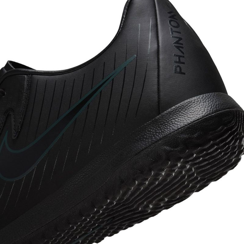Nike Phantom GX II Academy IC M FJ2581-002 football boots Footwear/Football/IN/SR Nike