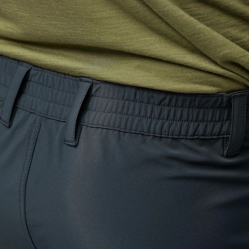 Fjällräven Abisko Trail Stretch Shorts M F12200165-555 Clothing/Outdoor/Fjällräven Your Sports Performance