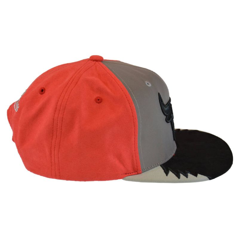 Mitchell & Ness NBA 5 Snapback Chicago Bulls Cap - HHSS1102-CBUYYPPPGYRD Odzież/Czapki/Czapki z daszkiem Your Sports Performance