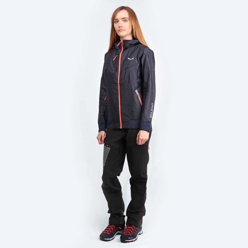 Salewa Pedroc Hyb trekking jacket. Twr W Hood Jkt W 27428-3961 Clothing/Outdoor/Salewa Your Sports Performance