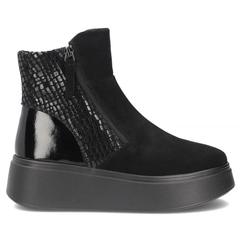 Women's leather ankle boots on a black platform Filippo DBT8077/26