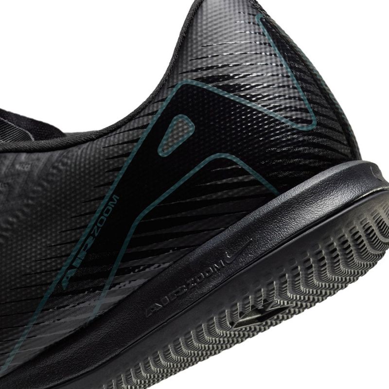 Nike Zoom Mercurial Vapor 16 Academy IC M FQ8434-002 football boots Footwear/Football/IN/SR Nike