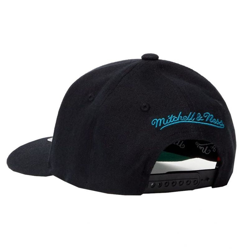 Mitchell &amp; Ness NBA Charlotte Hornets cap HHSSINTL102-CHOYYPPPBLCK Clothing/Basketball/Mitchell & Ness Your Sports Performance