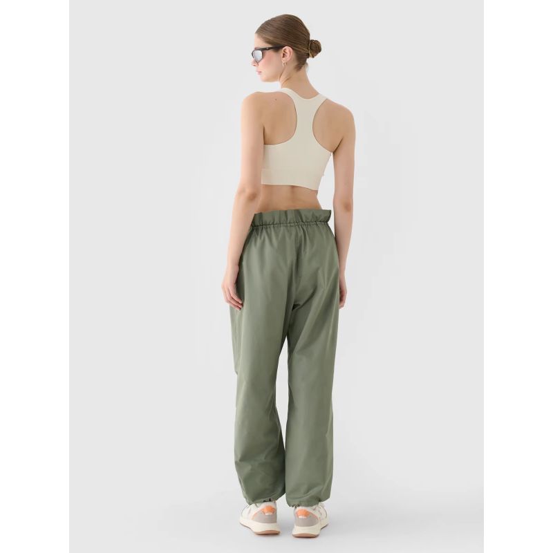Women's casual oversize parachute pants 4F 4FRSS24TTROF1330-44S *Kategoria tymczasowa Your Sports Performance