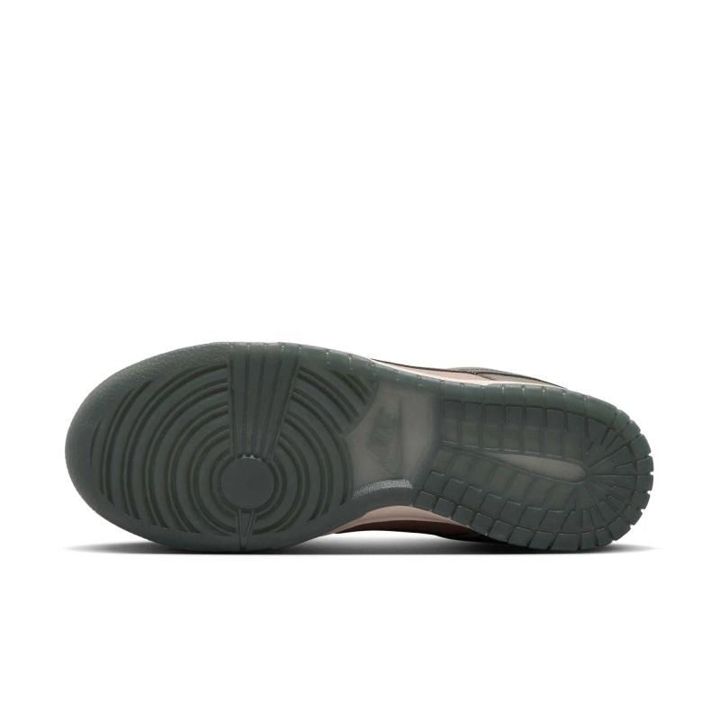 NIKE W DUNK LOW WNTR FZ2552-001 (FZ2552-001) To be categorized Your Sports Performance