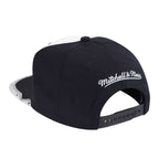 Mitchell &amp; Ness Chicago Bulls NBA Day One Snapback Bulls Cap 6HSSMM19226-CBUWHBK Clothing/Basketball/Mitchell & Ness Your Sports Performance