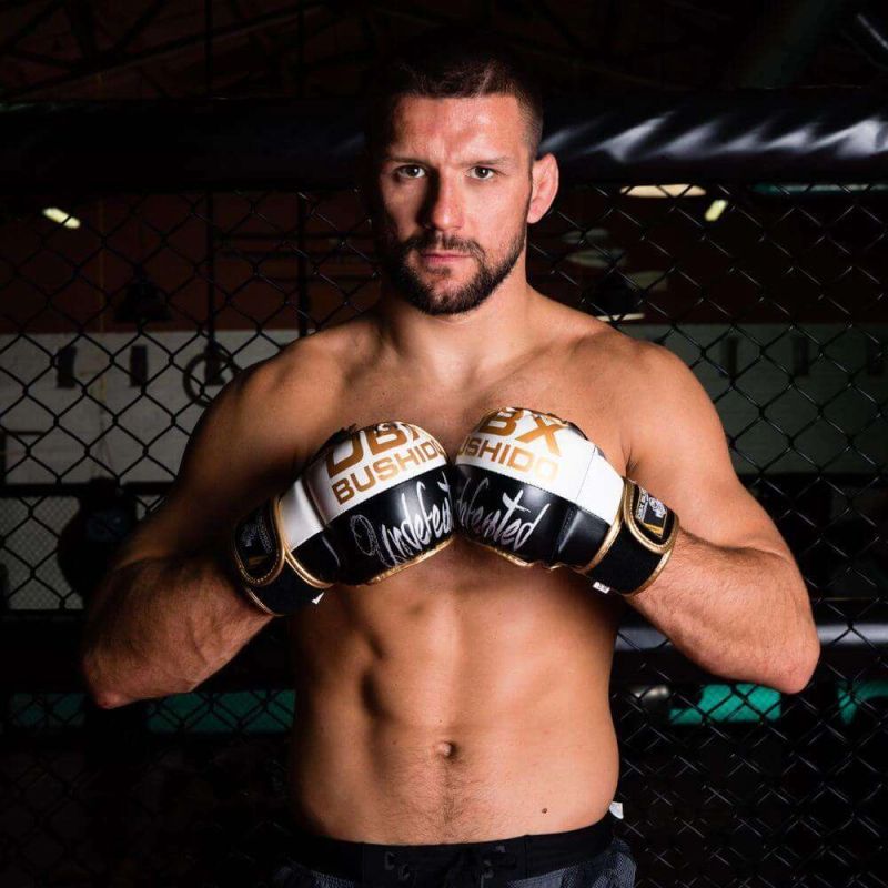 MMAsparring gloves S/M - Undefeated - Valor Series DBX Bushido