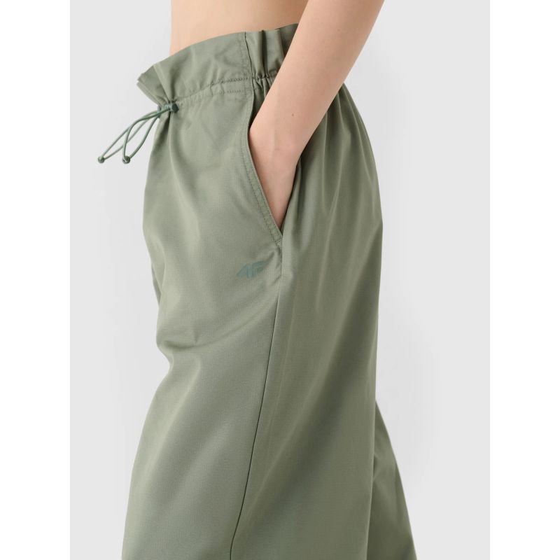 Women's casual oversize parachute pants 4F 4FRSS24TTROF1330-44S *Kategoria tymczasowa Your Sports Performance