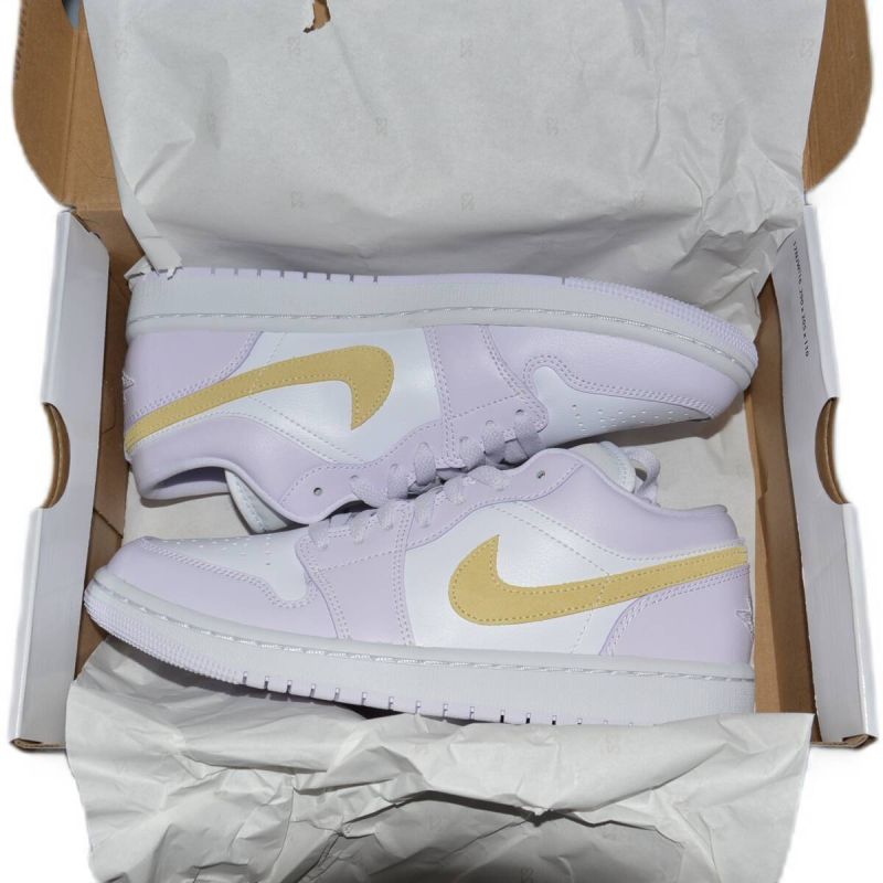Air Jordan 1 Low Wmns 'Barely Grape' women's shoes - DC0774-501 Obuwie/Buty do koszykówki męskie/Air Jordan Your Sports Performance