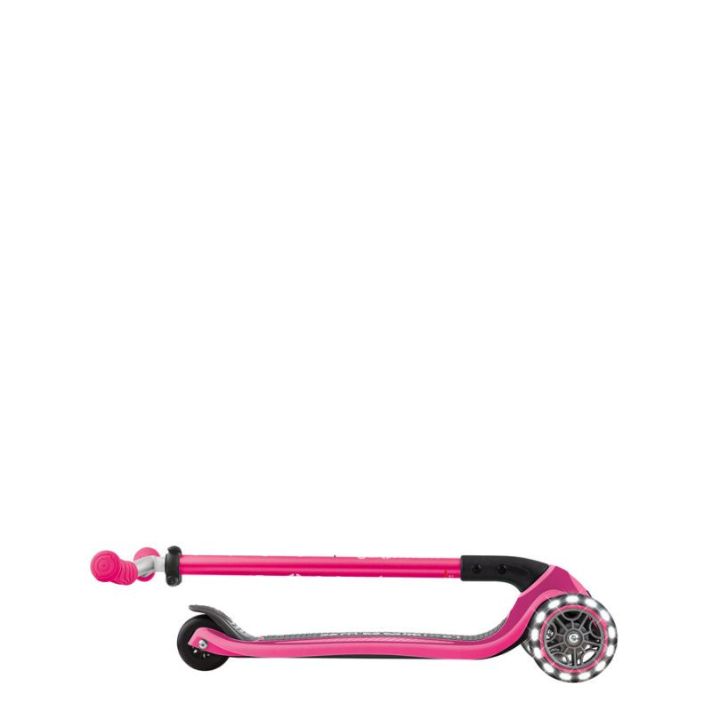 MASTER LIGHTS 3-Wheel Scooter - Fuchsia (663-110) To be categorized Your Sports Performance