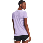 Under Armor Tech Twist Graphic SSC T-shirt W 1366 125 532 Clothing/Training Your Sports Performance