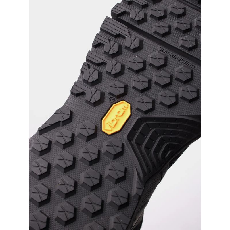 Under Armor Valsetz M 3027381-001 shoes Footwear/Outdoor/Under Armour Your Sports Performance