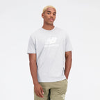 New Balance Essentials Stacked Logo Co M T-shirt MT31541AG Clothing/Lifestyle/T-shirts/New Balance New Balance