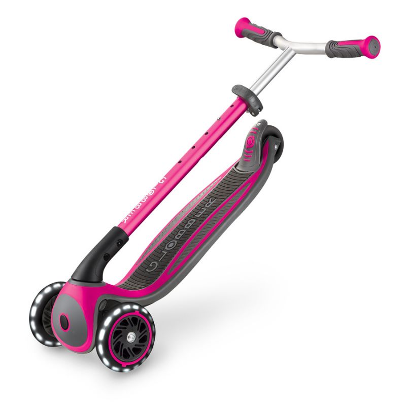 Scooter 3 wheels Globber Master Lights 662-110-2 HS-TNK-000011357 Accessories/Skating/Hulajnogi Your Sports Performance