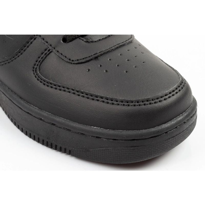 Levi's Union SE black youth sports shoes with velcro
