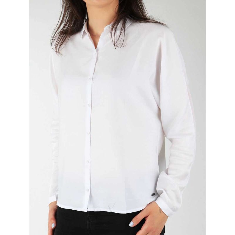 Wrangler Relaxed Shirt W W5213LR12 Clothing/Lifestyle/T-shirts/Wrangler Your Sports Performance