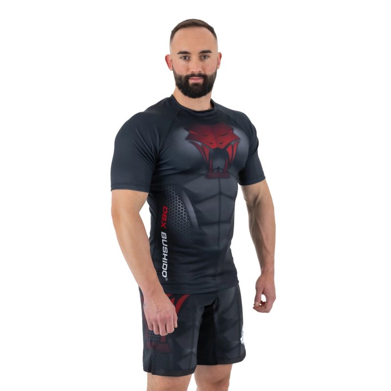 The "Snake" compression Rashguard shirt is made of DBX MORE DRY M material. ODZIEŻ - Koszulki treningowe Your Sports Performance