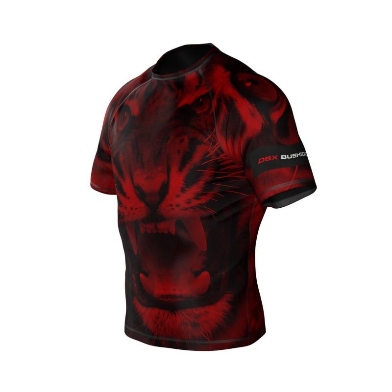 The "Leone" compression Rashguard shirt is made of DBX MORE DRY M material. ODZIEŻ - Koszulki treningowe Your Sports Performance