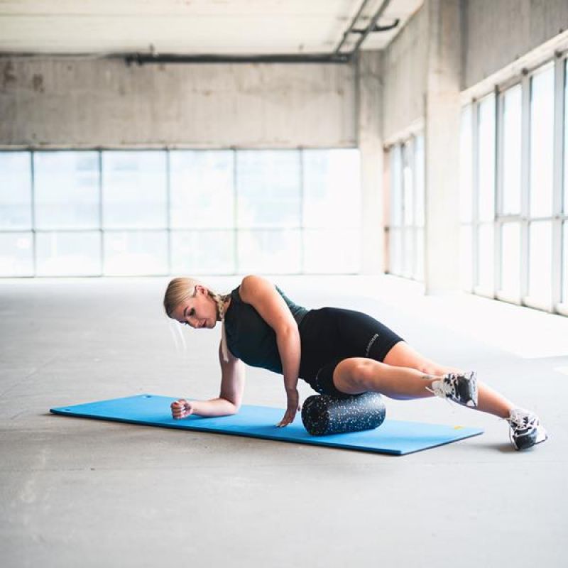 Club fitness mat with holes HMS Premium MFK03 blue-black Accessories/Training equipment Your Sports Performance