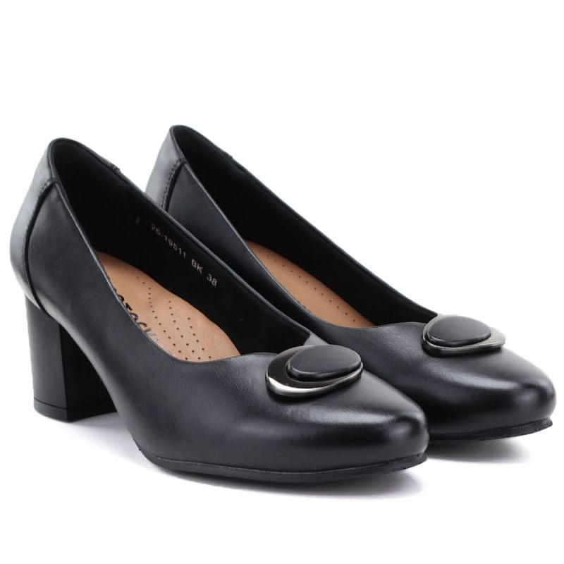Black leather pumps with a block heel, Potocki JE19511