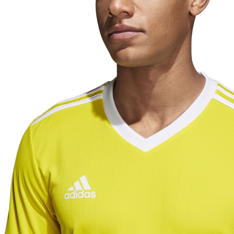Table 18 JSY M CE8941 football jersey Clothing/Football Your Sports Performance