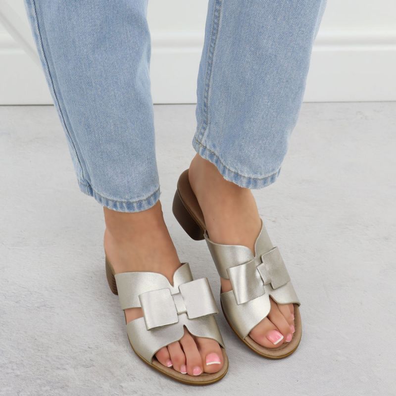 Women's leather slides on a block, gold Remonte R8759-90 Footwear Your Sports Performance