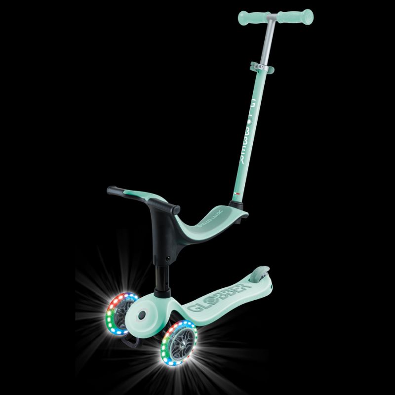 Scooter with seat GO•UP SPORTY LIGHTS (452-706-4 S) Accessories/Skating/Hulajnogi/Traditional/For kids/Globber Your Sports Performance