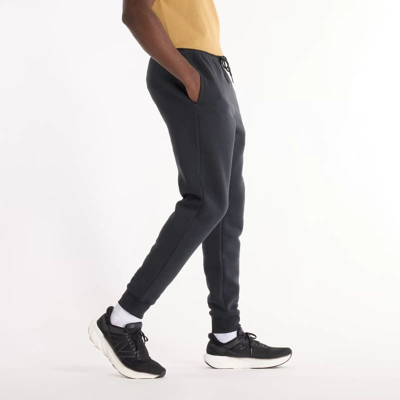 New Balance Sport Fleece Jogger M MP43904BK Clothing/Training/New Balance New Balance