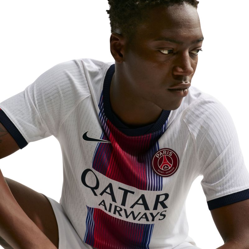Nike Paris Saint-Germain 2026/27 Match Away Men's Jersey White II1788 101