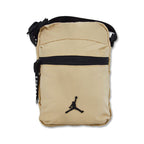 Air Jordan Airborne Crossbody Messenger Bag - 9A0631-X6A Akcesoria i sprzęt koszykarski/Saszetki, nerki Your Sports Performance