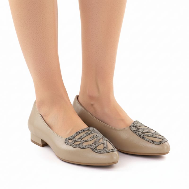 Beige women's shoes M.Daszyński SA201A-2 To be categorized Your Sports Performance