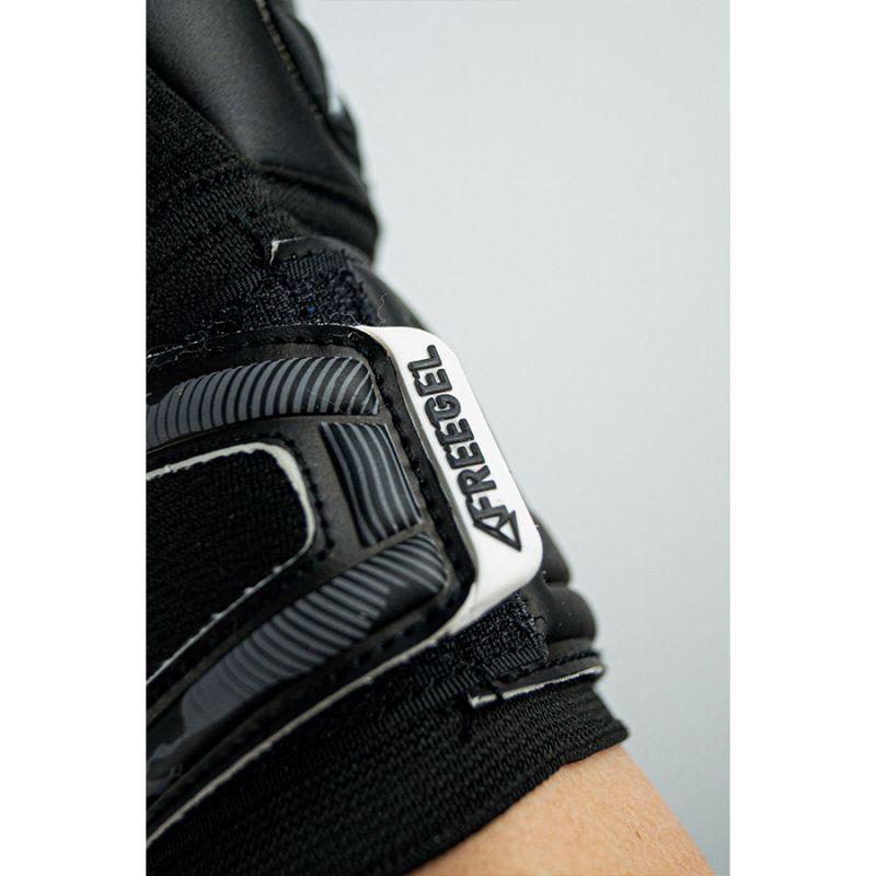 Reusch Attrakt Freegel Infinity M 53 70 735 7700 Goalkeeper Gloves Accessories/Gloves Your Sports Performance