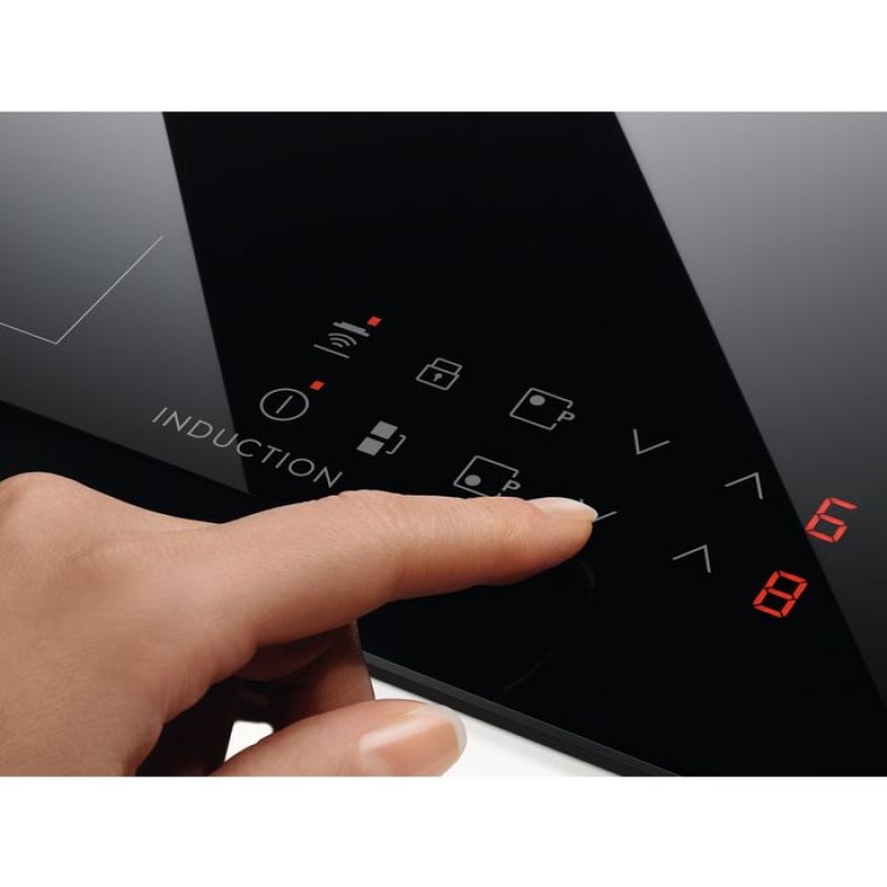 ELECTROLUX LIV63431BK induction hob AGD - Produkty/Płyty grzejne do zabudowy Your Sports Performance