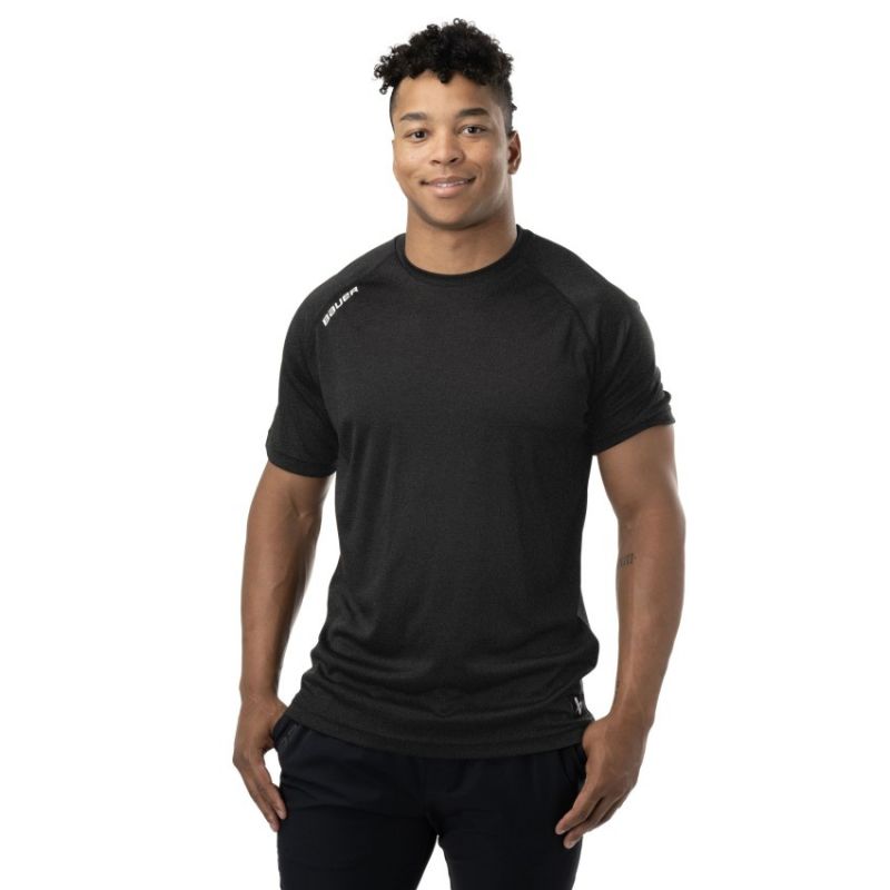 Bauer Team Tech Tee Sr M 1063252 Clothing/Lifestyle/T-shirts/Brugi Bauer