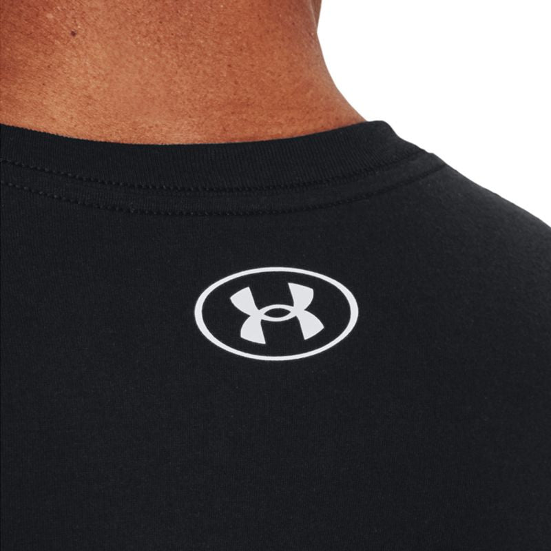 Under Armor Camo Chest Stripe T-shirt SS M 1376830 001 Clothing/Lifestyle/T-shirts/Under Armour Your Sports Performance