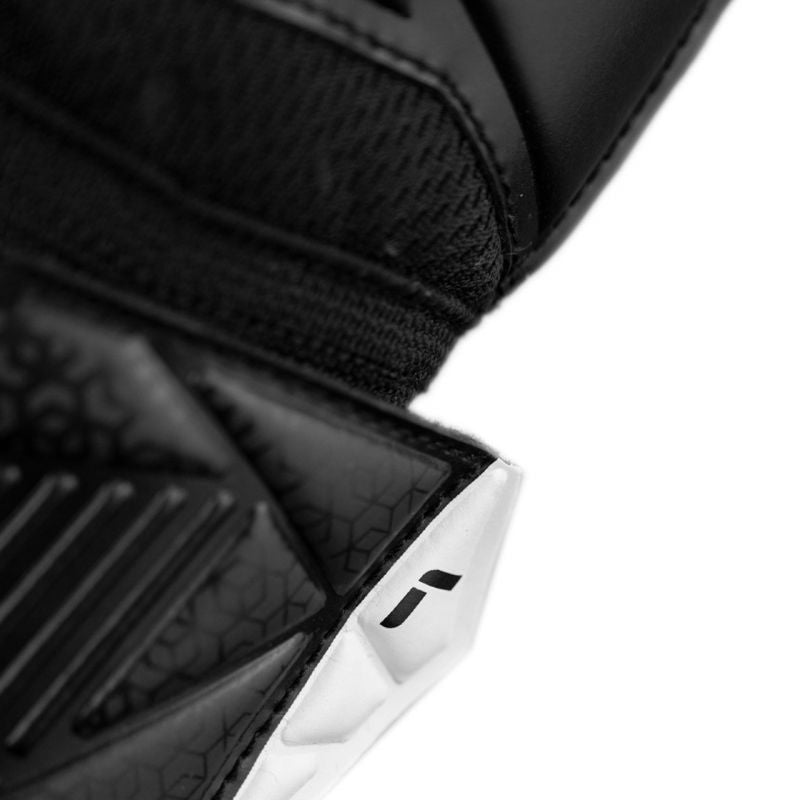 Reusch Attrakt Resist Jr 5572615 7700 Goalkeeper Gloves Accessories/Gloves Your Sports Performance