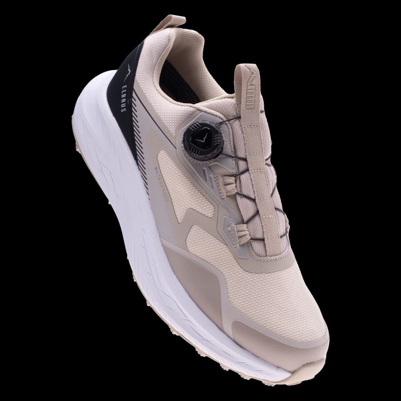 Men's DANEL LOW WP Shoes In preparation Your Sports Performance
