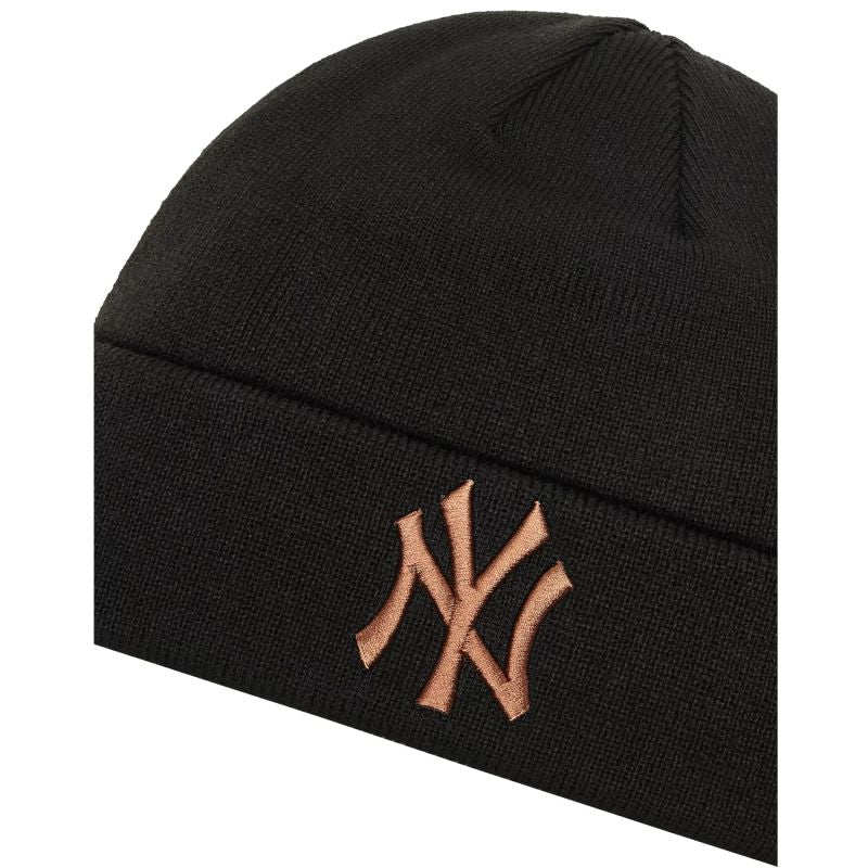 New Era League Essential New York Yankees Beanie Hat 60580722 Clothing/Outdoor/Czapki, szaliki, rękawiczki, maski/New Era Your Sports Performance