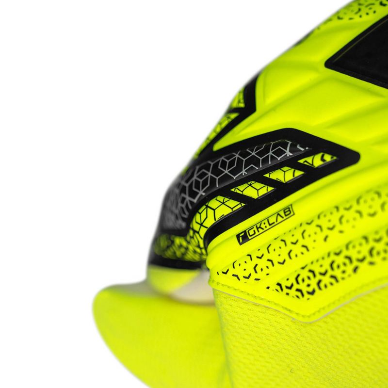 Goalkeeper gloves Reusch Attrakt Starter Solid M 5570514 2014 Accessories/Gloves Your Sports Performance