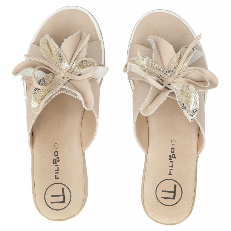Women's leather wedge sandals with a flower, beige Filippo DK7636 Filippo
