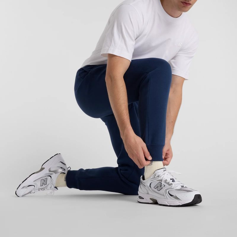 New Balance Sport Graphic Fleece Jogger M MP51940NNY Clothing/Training/New Balance New Balance