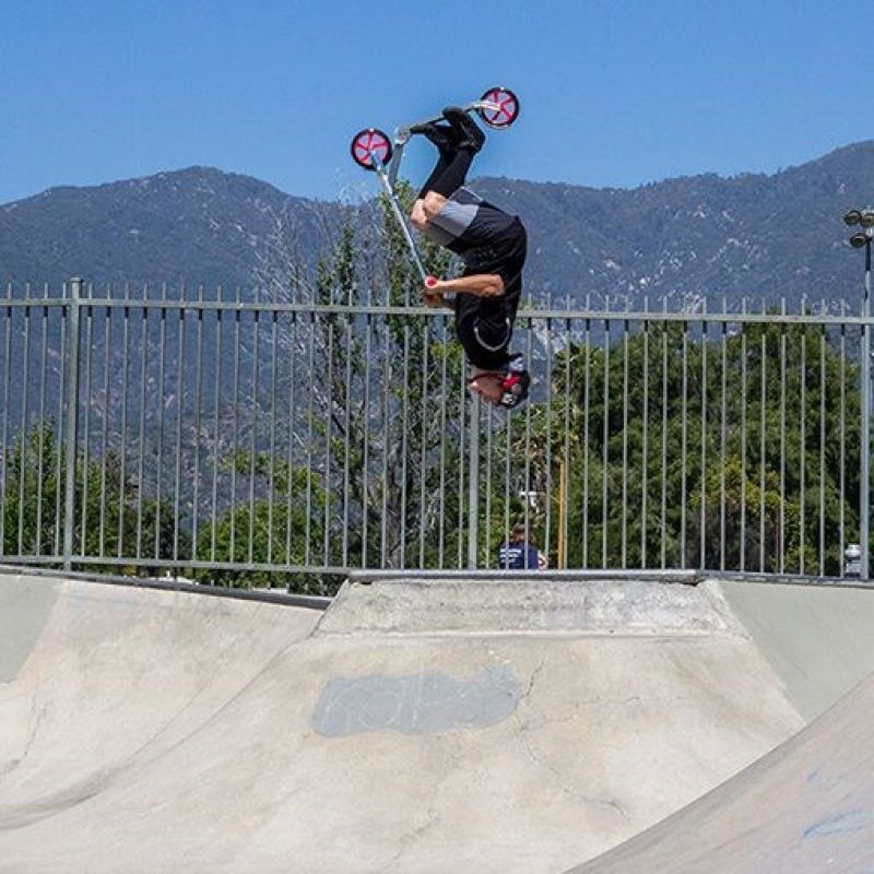 Razor A5 Lux Scooter 13073001 (silver) Import z Action/(Gry i zabawki) Sport i rekreacja/Hulajnogi tradycyjne (dla dzieci) Your Sports Performance