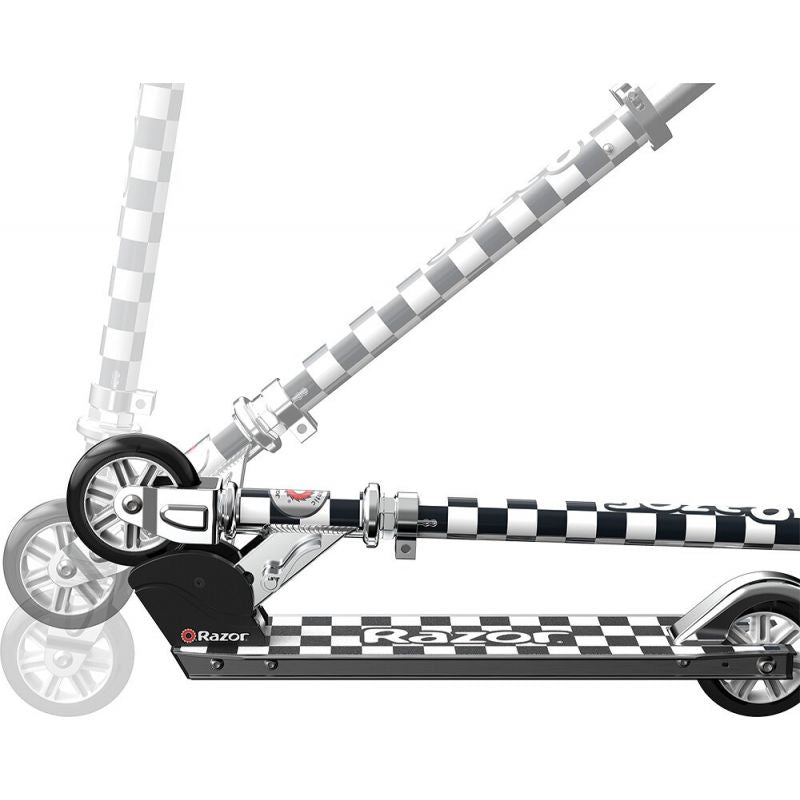 Razor Model A Kids Scooter Checked Out (Gry i zabawki) Sport i rekreacja/Hulajnogi tradycyjne (dla dzieci) Your Sports Performance