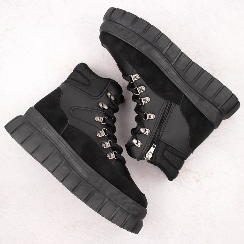 Boots on the News W EVE450A platform Footwear/Outdoor/News Your Sports Performance